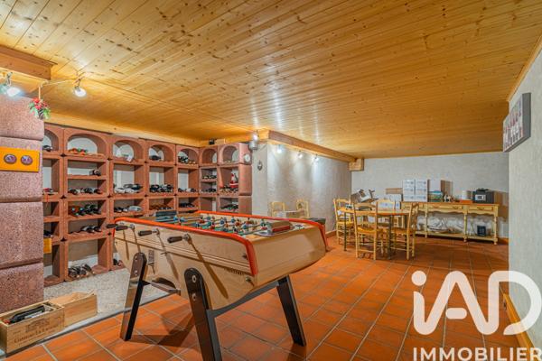 Maison à vendre 9 pièces 245 m² Vétraz-Monthoux