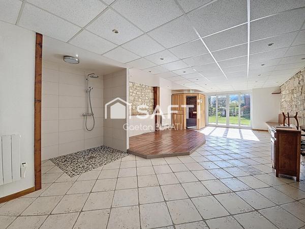 Maison de village 9 pièces 223 m²