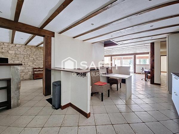 Maison de village 9 pièces 223 m²