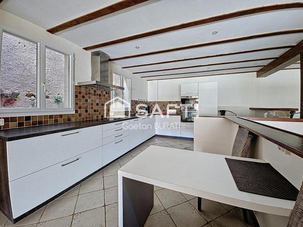 Maison de village 9 pièces 223 m²