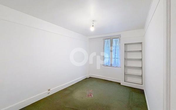 Appartement à vendre    2 pièces • 37,52 m2 Paris 15