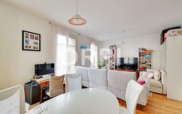 Appartement à vendre    3 pièces • 82,50 m2 Paris 14