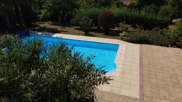 Propriété de caractère avec dépendances et piscine à Villefranche-de-Rouergue Villefranche de rouergue