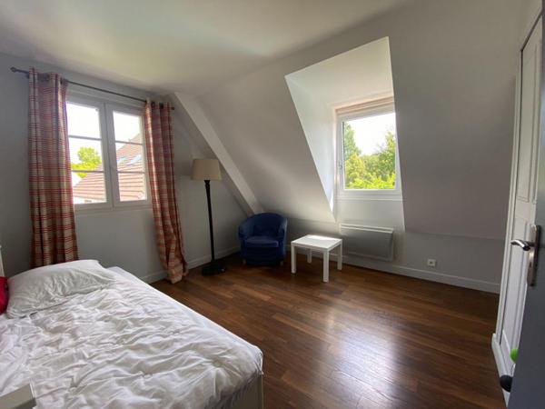 60300 Courteuil - Maison - 230m2 - 5 chambres - piscine