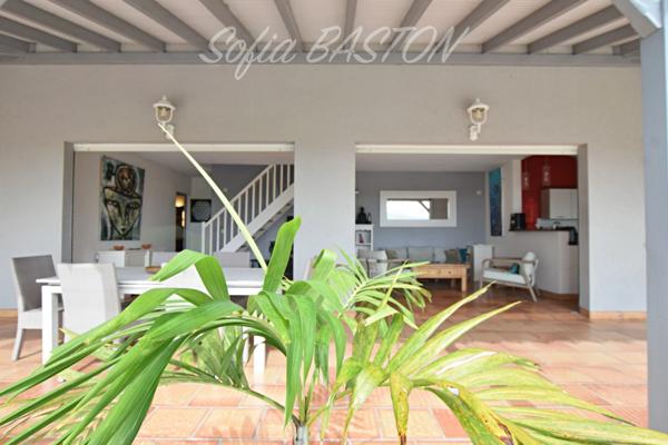 SAINTE-LUCE – Villa P7 avec piscine 7 x 4 m, Carbet - Terrasses XL et vie de plain-pied – Terrain plat 1 244 m² - (972)
