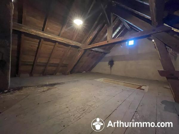 Vente Ferme 9 pièces 182 m2 à Beaucourt