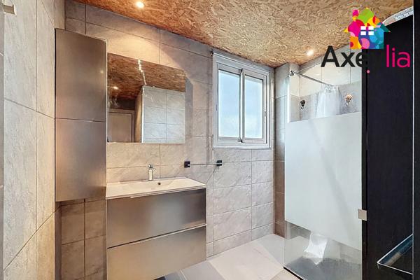 Chazelles-sur-Lyon (42140) A VENDRE - CHAZELLE SUR LYON - MAISON INDIVIDUELLE AVEC TERRAIN