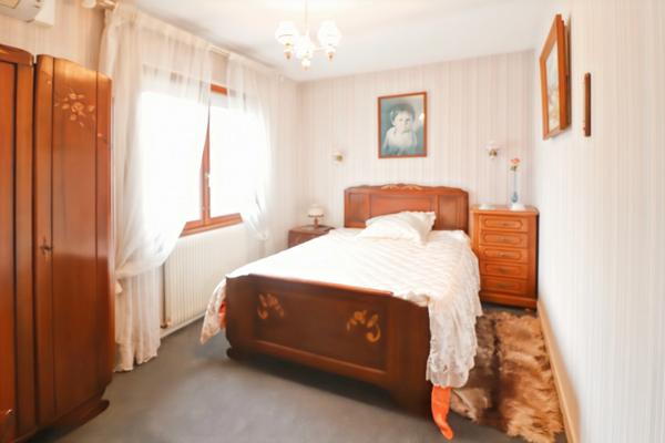 Léognan Maison 4 pièces 103 M2 sur parcelle de 1200 M2