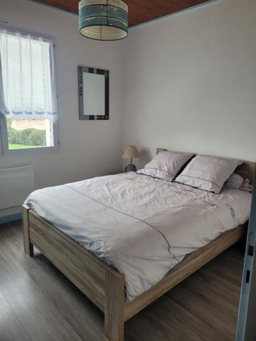 Maison 4 pièce(s) 97.09 m2 A LOUER EN MEUBLEE A BREM SUR MER