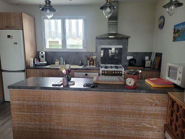 Maison 4 pièce(s) 97.09 m2 A LOUER EN MEUBLEE A BREM SUR MER