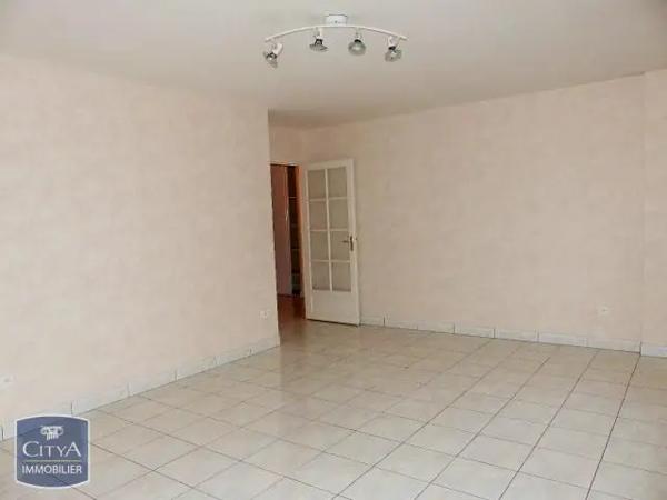 Appartement à louer 3 pièces 69.22m² Angers (49100)