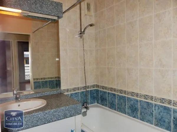 Appartement à louer 3 pièces 69.22m² Angers (49100)