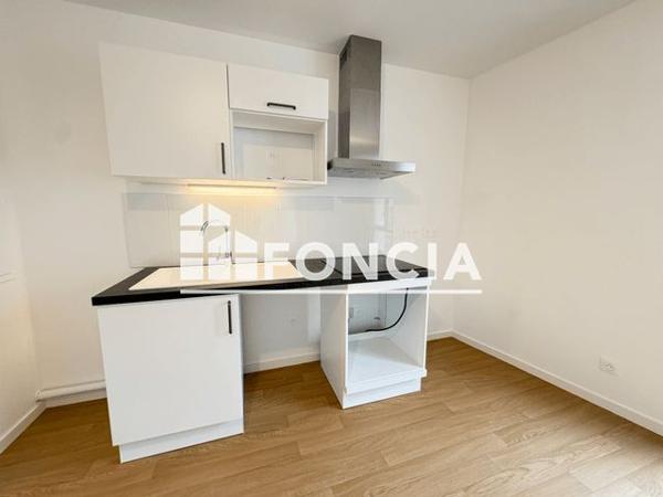 Location Appartement 3 pièces 69.67 m² - Deville-les-rouen 76250