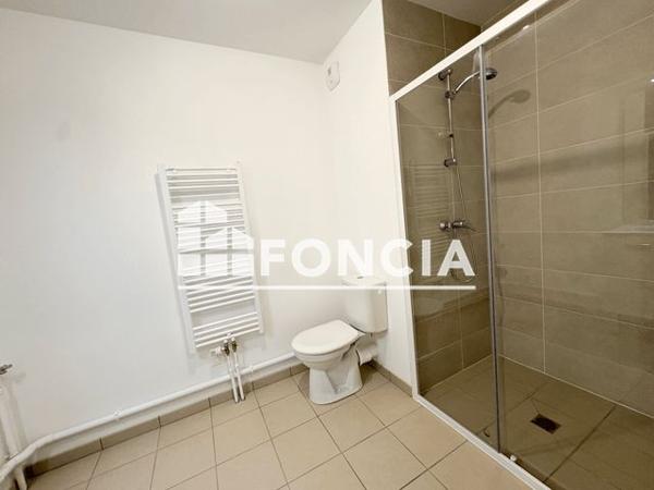 Location Appartement 3 pièces 69.67 m² - Deville-les-rouen 76250