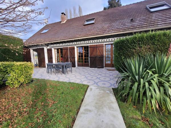 Maison idéale à Courtenay avec jardin et cheminée