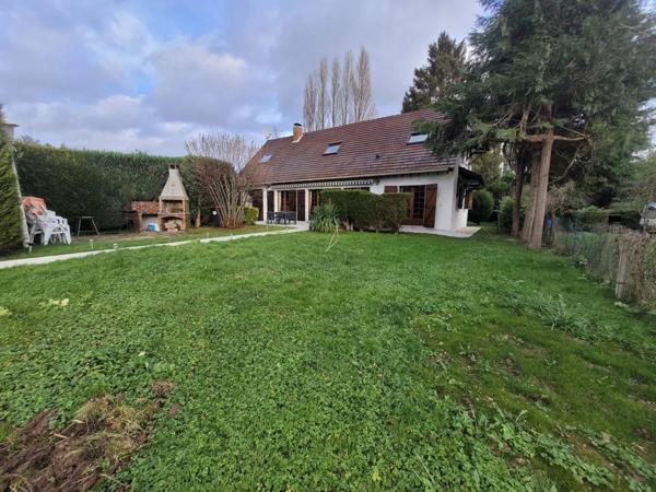 Maison idéale à Courtenay avec jardin et cheminée