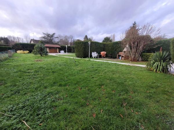 Maison idéale à Courtenay avec jardin et cheminée