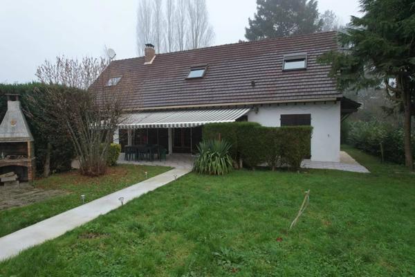 Maison idéale à Courtenay avec jardin et cheminée