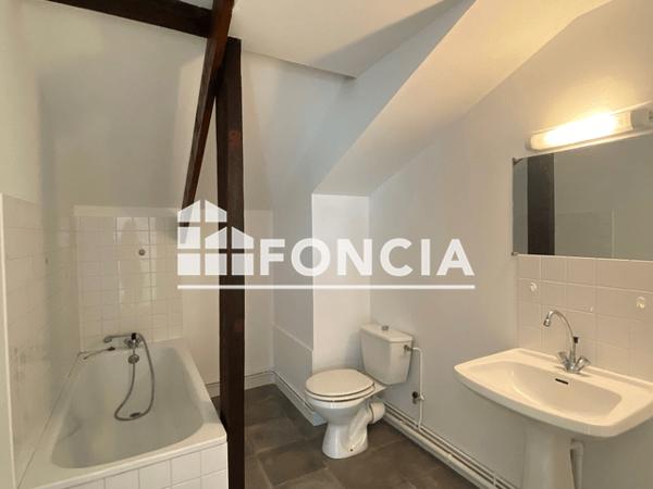 Location Studio 22.83 m² - 5 RUE VICTOR THUILLAT Limoges 87000