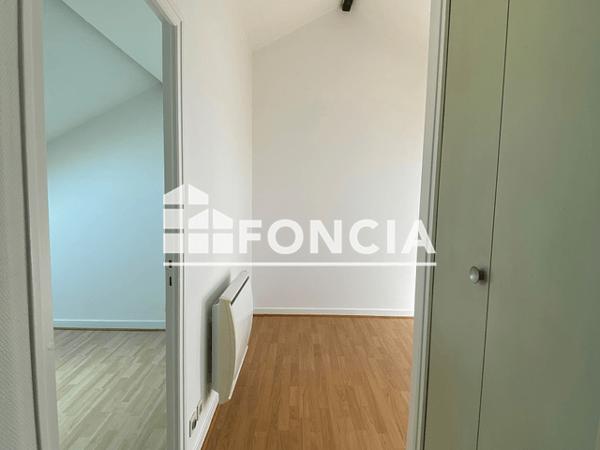 Location Studio 22.83 m² - 5 RUE VICTOR THUILLAT Limoges 87000