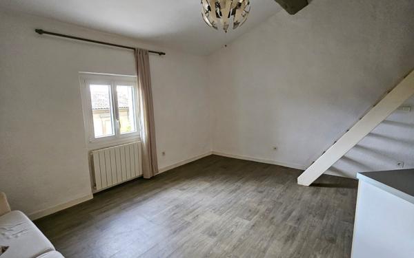 Appartement à vendre    2 pièces • 4 174 m2 Pertuis