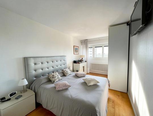 Appartement
         4 pièces
        - 89 m²
