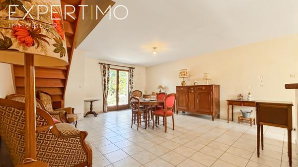 Angerville (91670) À vendre maison 3 / 4 chambres, vie de plain-pied, jardin arboré et garage