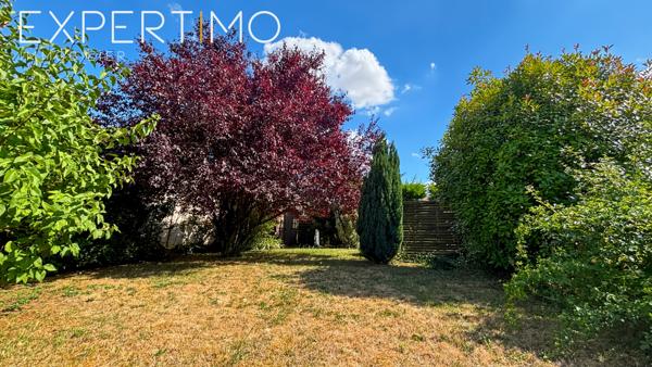 Angerville (91670) À vendre maison 3 / 4 chambres, vie de plain-pied, jardin arboré et garage