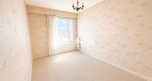 À vendre Appartement 3 pièces 74 m² - Lisieux 14100