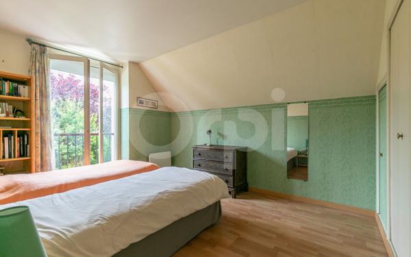 Maison à vendre    7 pièces •  La Queue-en-Brie