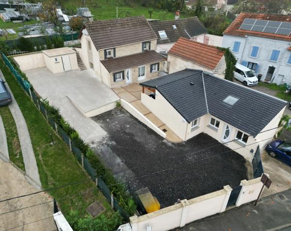 Deux maisons à NANTEUIL LES MEAUX (77)