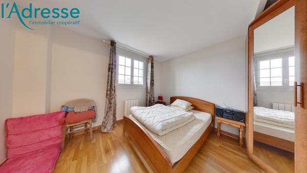 Maison Villiers Sur Marne 4 pièce(s) 212m² au sol !