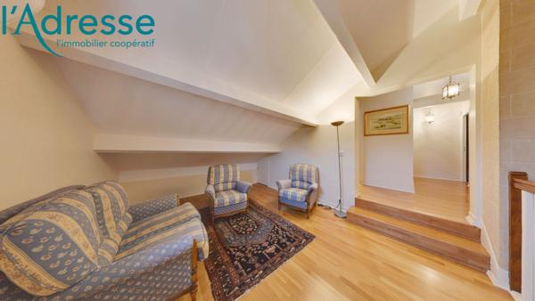 Maison Villiers Sur Marne 4 pièce(s) 212m² au sol !