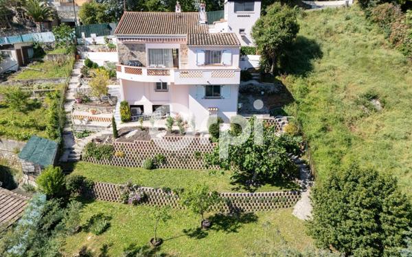 Maison à vendre    4 pièces • 100 m2 Mandelieu-la-Napoule