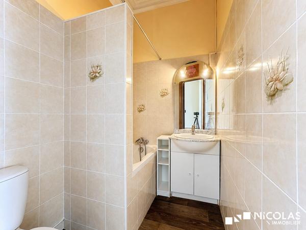 Appartement T1 lumineux – Bordeaux Chartrons, rue Notre Dame