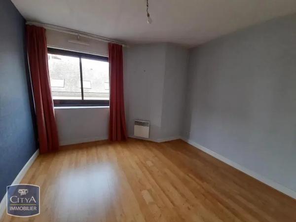 Appartement à louer 3 pièces 85.3m²