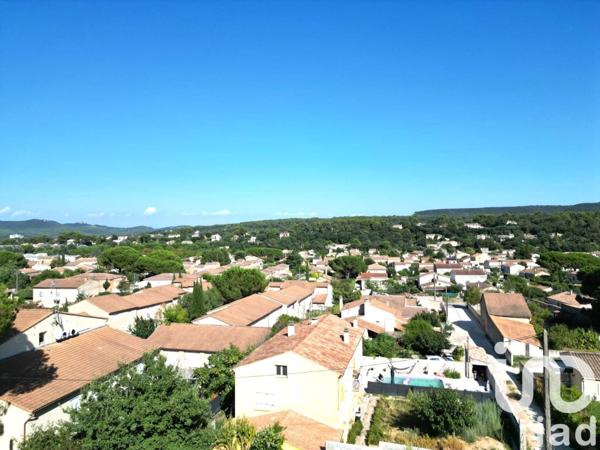 Maison 7 pièces de 210 m² à Bagnols-sur-Cèze (30200)