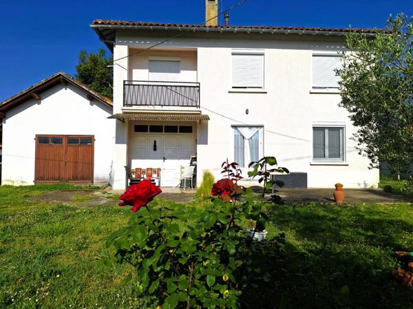 🏡 Maison familiale 4 chambres de 122 m² sur 3200 m² de terrain à Riscle
