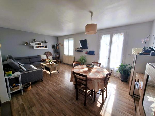 🏡 Maison familiale 4 chambres de 122 m² sur 3200 m² de terrain à Riscle