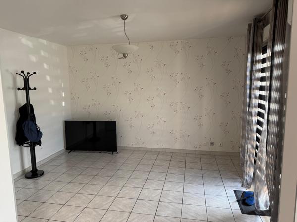 APPARTEMENT RECENT