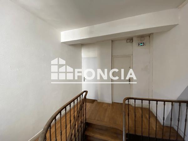 Location Studio meublé 22.59 m² - 80-82 RUE DES CARMES Orleans 45000