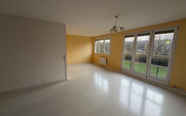 Appartement à vendre    4 pièces • 74,72 m2 Coulommiers