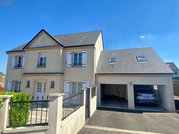 Maison à vendre à La Chapelle-Saint-Aubin dans la Sarthe (72650), ref : 72122-1369