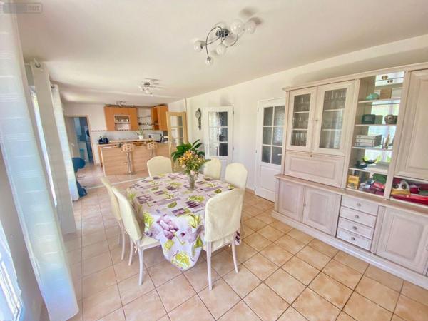 Maison à vendre à La Chapelle-Saint-Aubin dans la Sarthe (72650), ref : 72122-1369