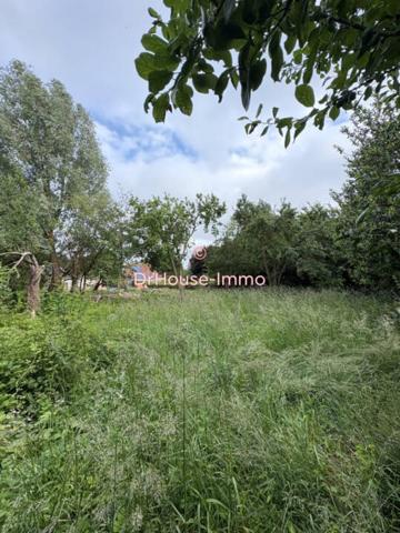 Terrain à vendre de 1 100 m²