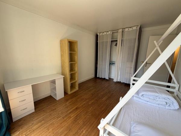 A LOUER - Maison meublée, 4 chambres, jardin et garage