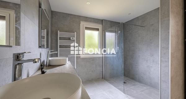 À vendre Maison 6 pièces 160 m² - Le Bourget-du-lac 73370