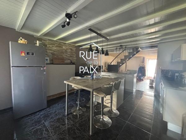 79350 clessé Maison Clessé 5 pièce(s) 200 m2