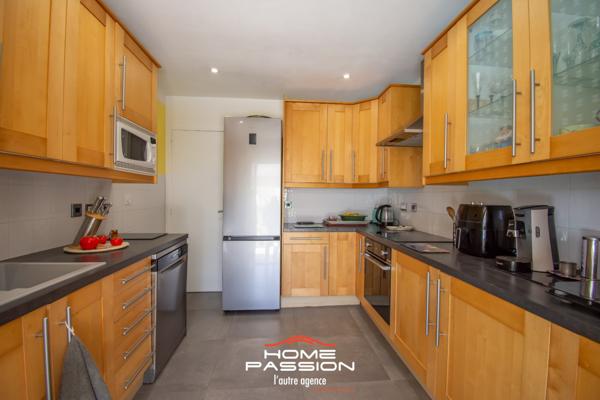Maison
                                                                                                                                                                                                                                                                                                                        4 pièce(s)                                                                                                                                                                                                          3 chambre(s)                                                                                                                                                                                                          86  m²