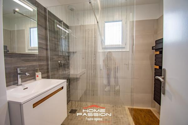 Maison
                                                                                                                                                                                                                                                                                                                        4 pièce(s)                                                                                                                                                                                                          3 chambre(s)                                                                                                                                                                                                          86  m²